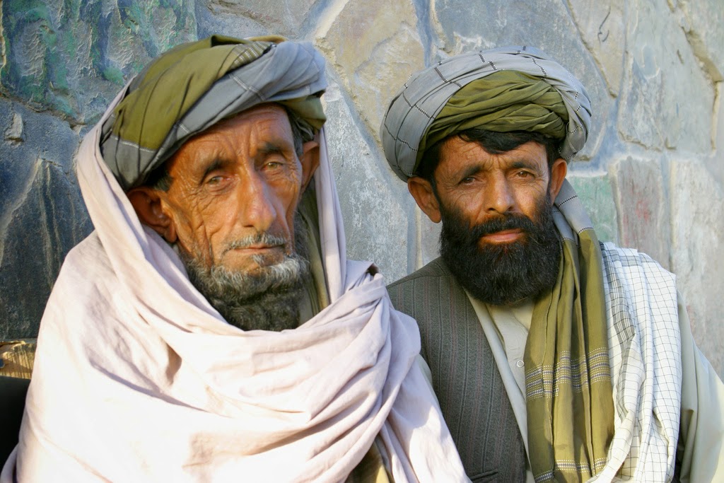 Таджикский афганский. Пуштуны пуштуны. Пуштуны Горцы. Афганистан пуштуны внешность. Пуштуны арийцы.