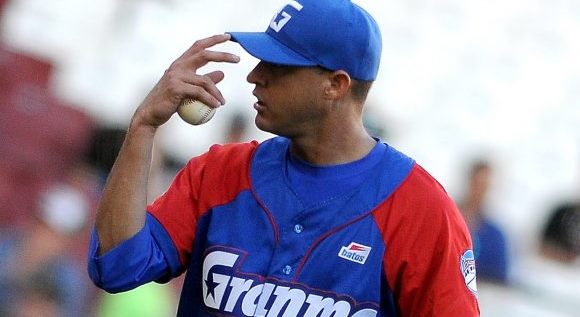 Si sumamos la labor de Blanco de la Serie Nacional con la de Culiacán, Blanco ha tirado 11 pleitos en los que no ha permitido carreras limpias y ya acumula 20 en los que le han anotado dos veces o menos Si sumamos la labor de Blanco de la Serie Nacional con la de Culiacán, Blanco ha tirado 11 pleitos en los que no ha permitido carreras limpias y ya acumula 20 en los que le han anotado dos veces o menos