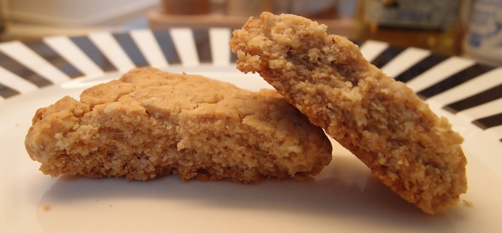 the-caked-crusader-ginger-oat-biscuits