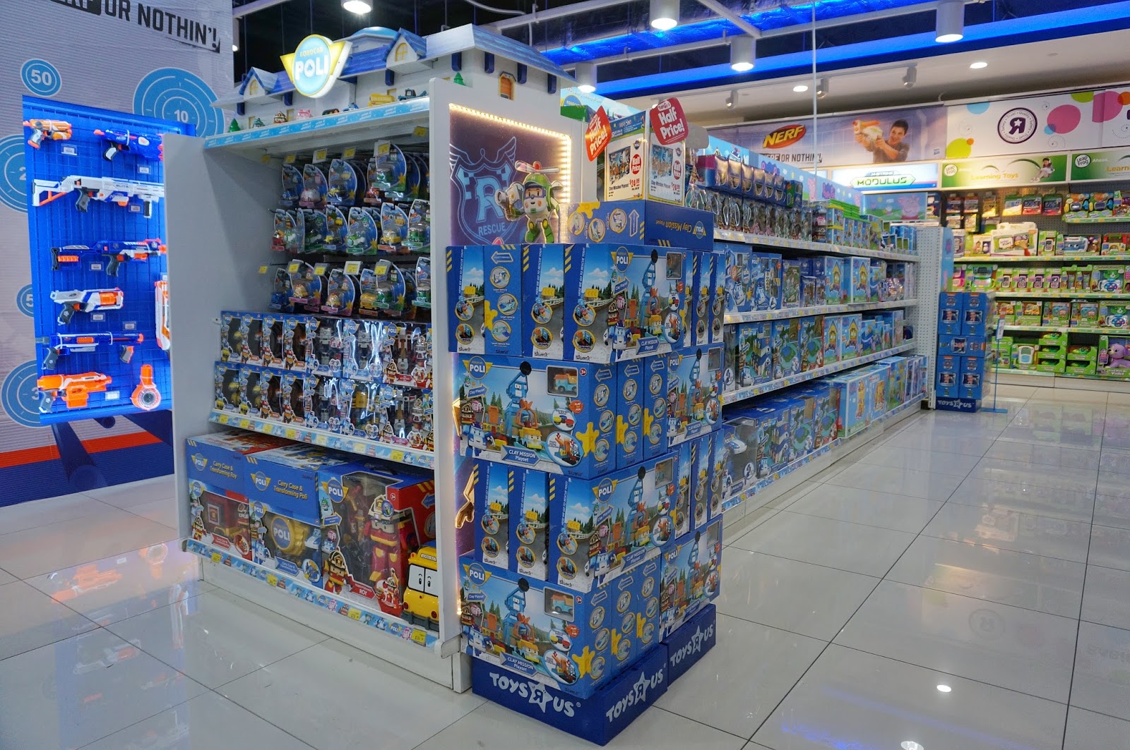 Toys"R"Us Vivocity Flagship Store Revamp!