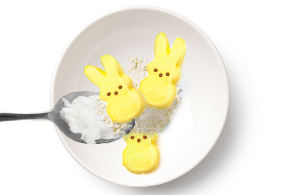 Make play dough for kids using PEEPS Easter candy! #peepsplaydough #playdoughrecipe #peepscraftsforkids #easteractivitiesforkids #growingajeweledrose 