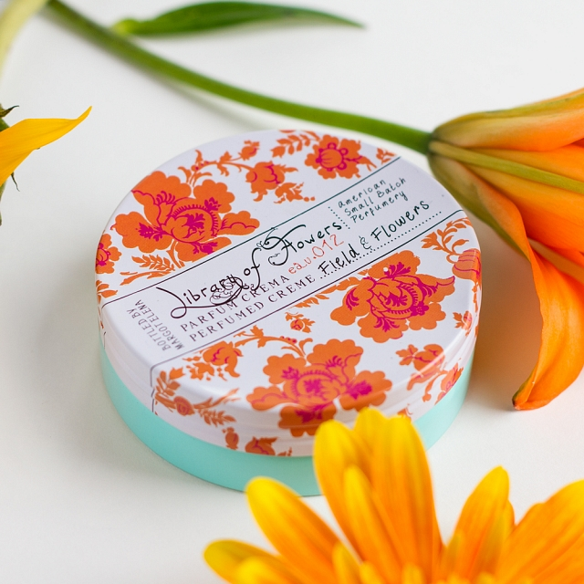Library of Flowers Perfum Crema