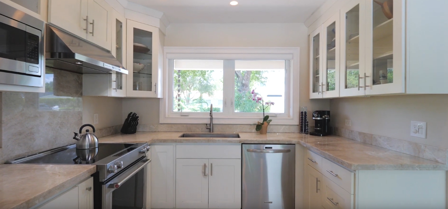 12 Photos vs. Property Showcase | 7830 SW 53rd Pl, Miami - High End Home & Interior Design Video Tour