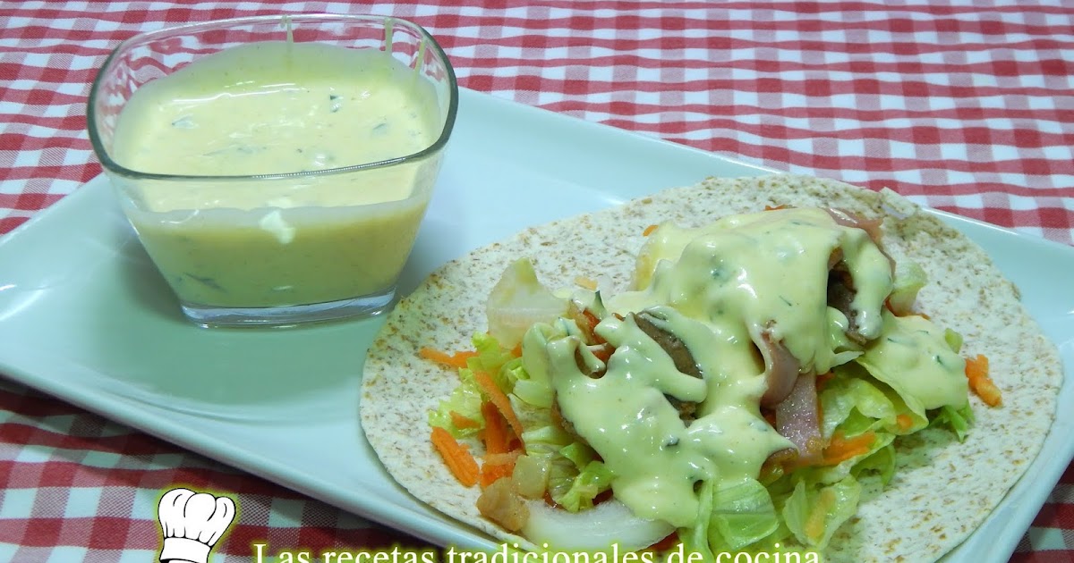 Receta casera de la verdadera salsa de yogur para kebab