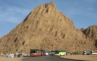 Gunung Uhud