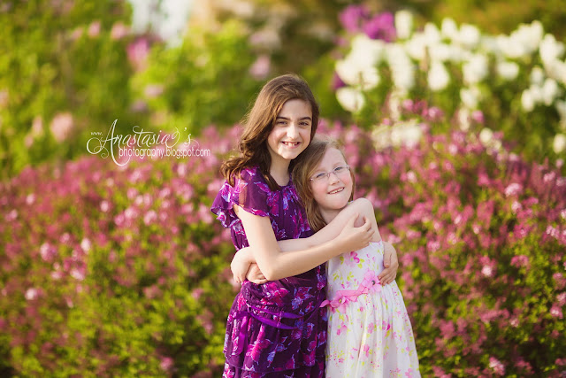 Sisters love! | Rochester, NY Children Photographer | Syracuse NY Family Photographer |