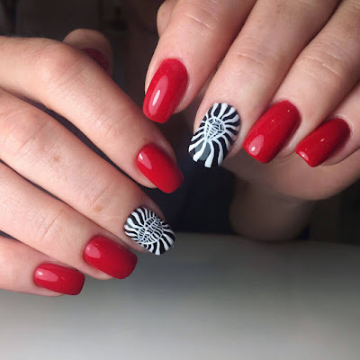 Uñas decoradas rojas Uñas decoradas rojas