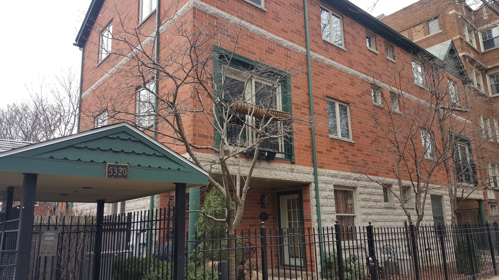 The Chicago Real Estate Local Edgewater town house sales