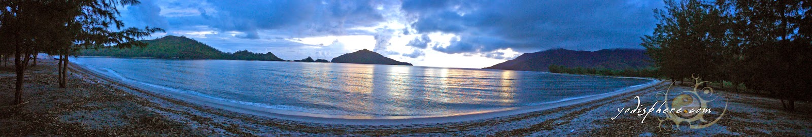 Silanguin Cove lovely beaach panoramic shot before sunset 