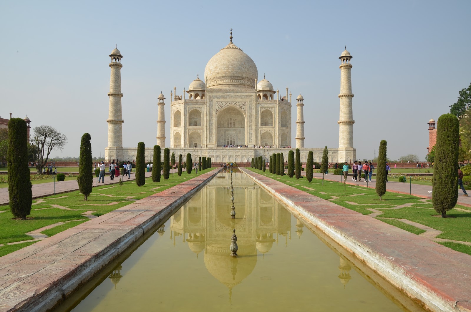 Lisa and Erik in India The most beautiful building in the world