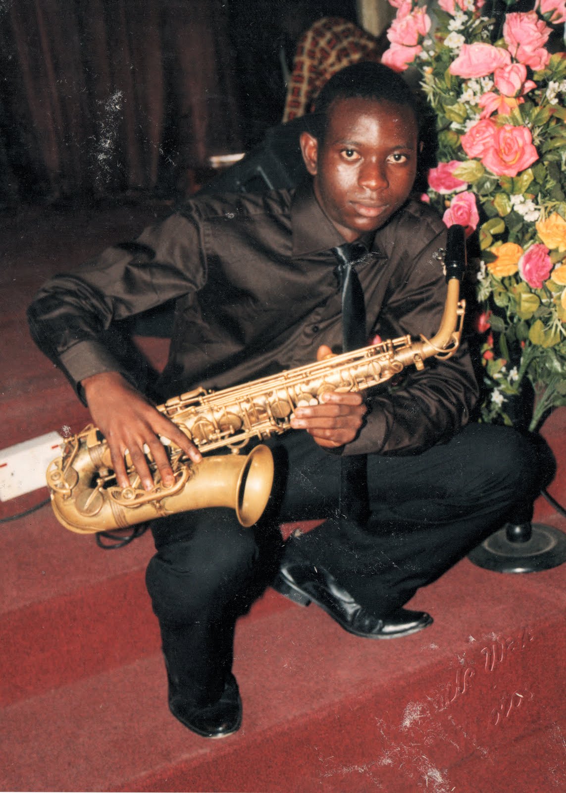 SAXOPHONE WITH LEOSAX