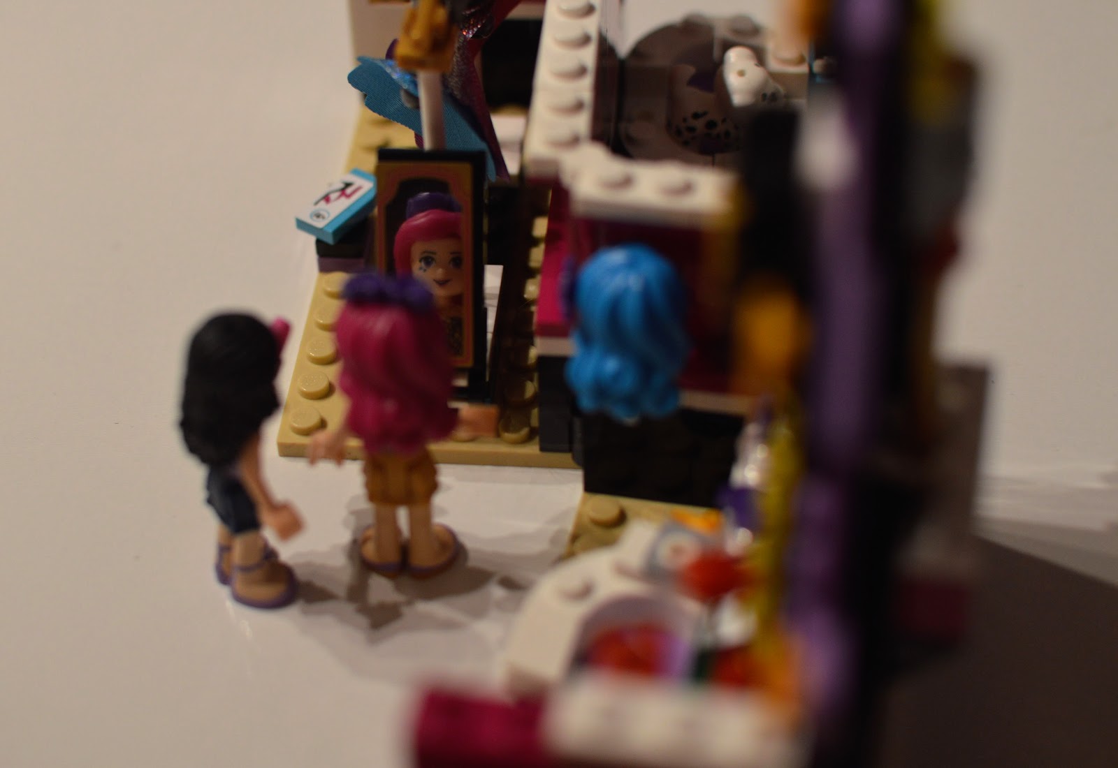 , LEGO Friends Pop Star Dressing Room Review 41104