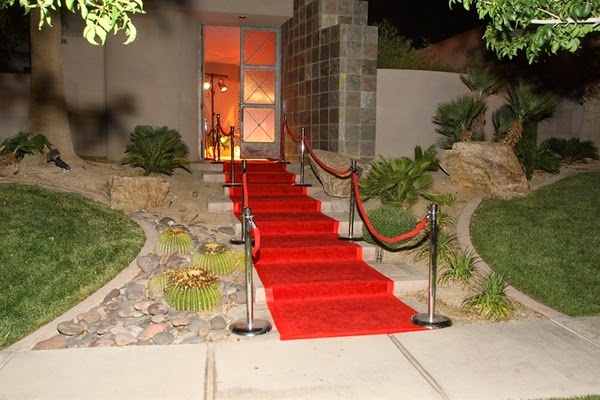 Stylish Red Carpet to Welcome Guests