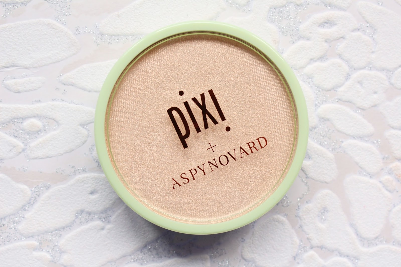 Pixi Glow-y Powder in Santorini Sunset Pixi Glow-y Powder in Santorini Sunset