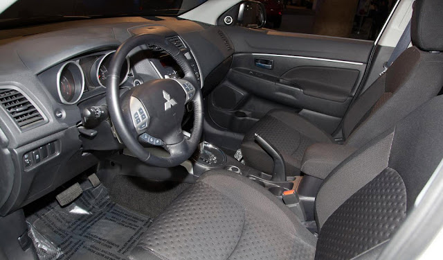 Auto Parts: Mitsubishi Outlander Sport 2013