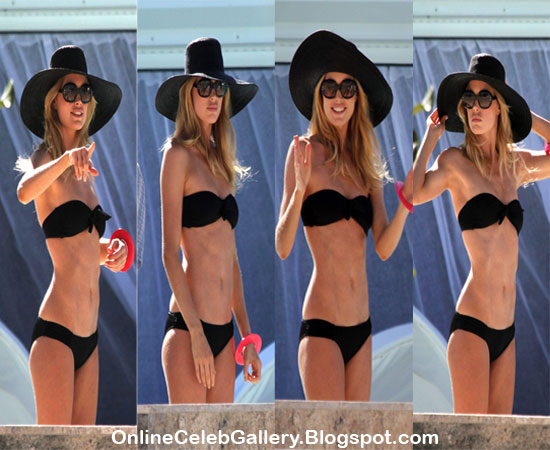 Doutzen Kroes in Bikini at Miami Beach