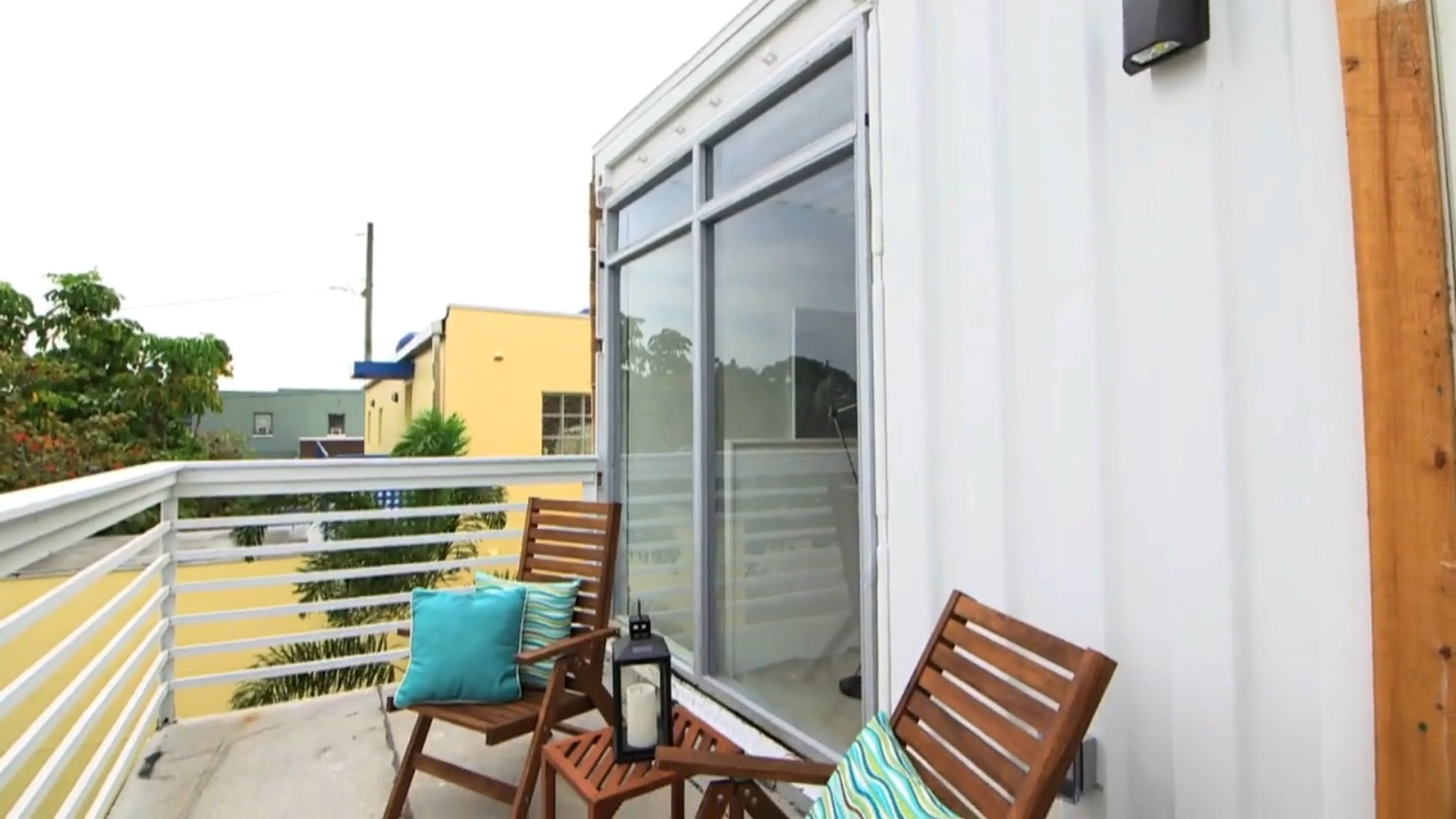 Best Prefab Modular Shipping Container Homes: Shipping Container Home