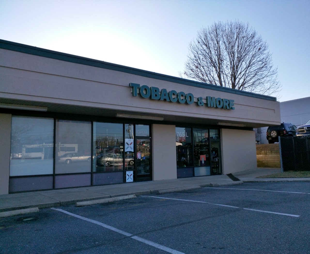Rockville Nights New tobacco store in Rockville gets a name (Photos)