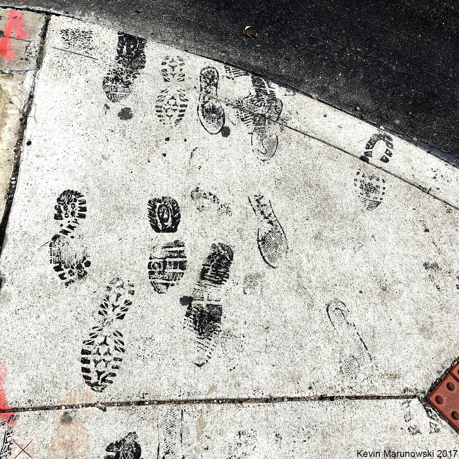 Eldon Floon Gallery: Footprints...