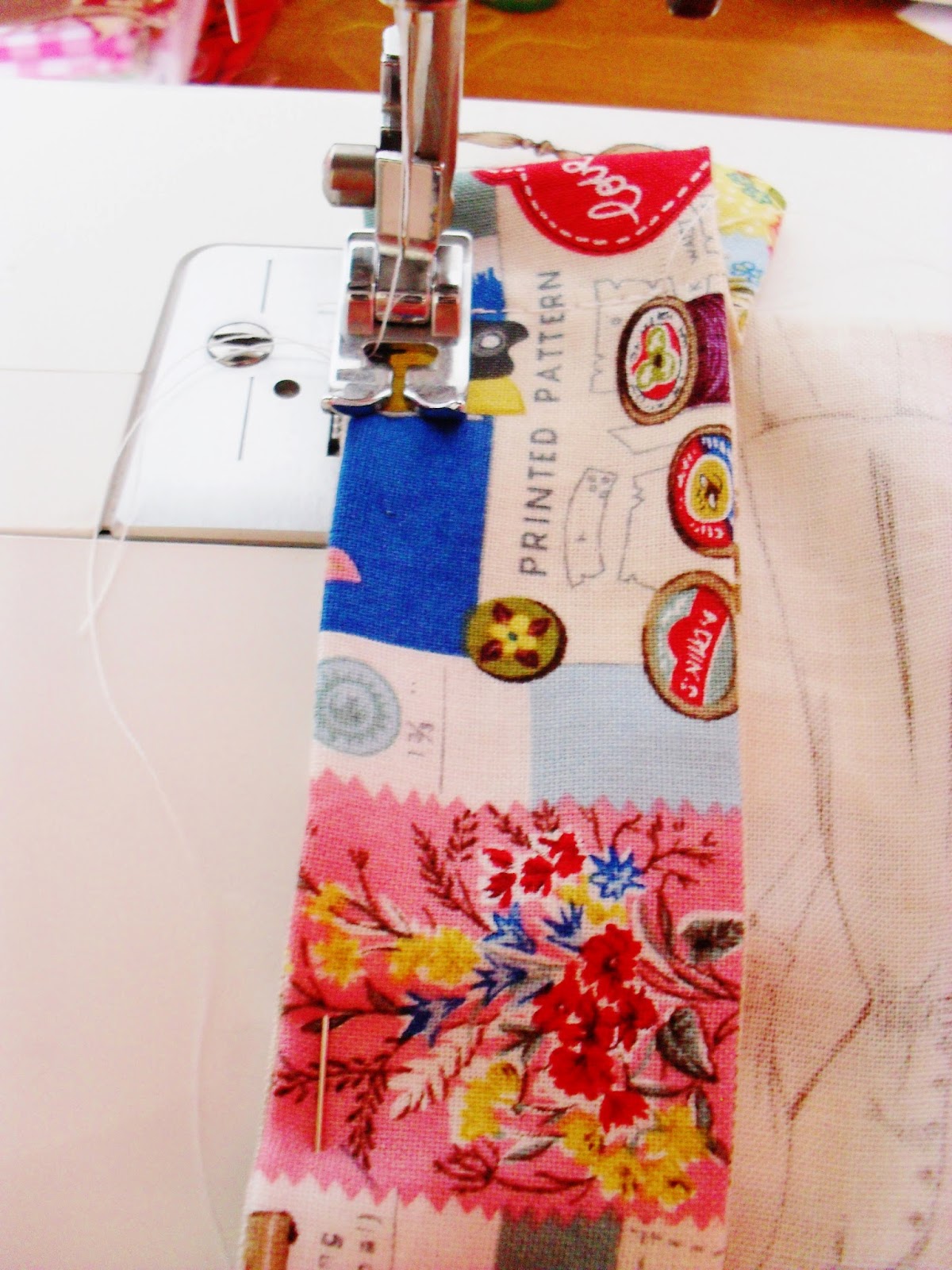 Patchwork Paradise: How to make your very own Inside/Out Satchel! Eeek ...