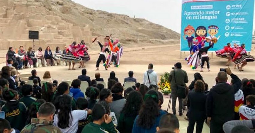 MINEDU inaugura feria educativa «Aprendo mejor en mi lengua» www.minedu.gob.pe MINEDU inaugura feria educativa «Aprendo mejor en mi lengua» www.minedu.gob.pe