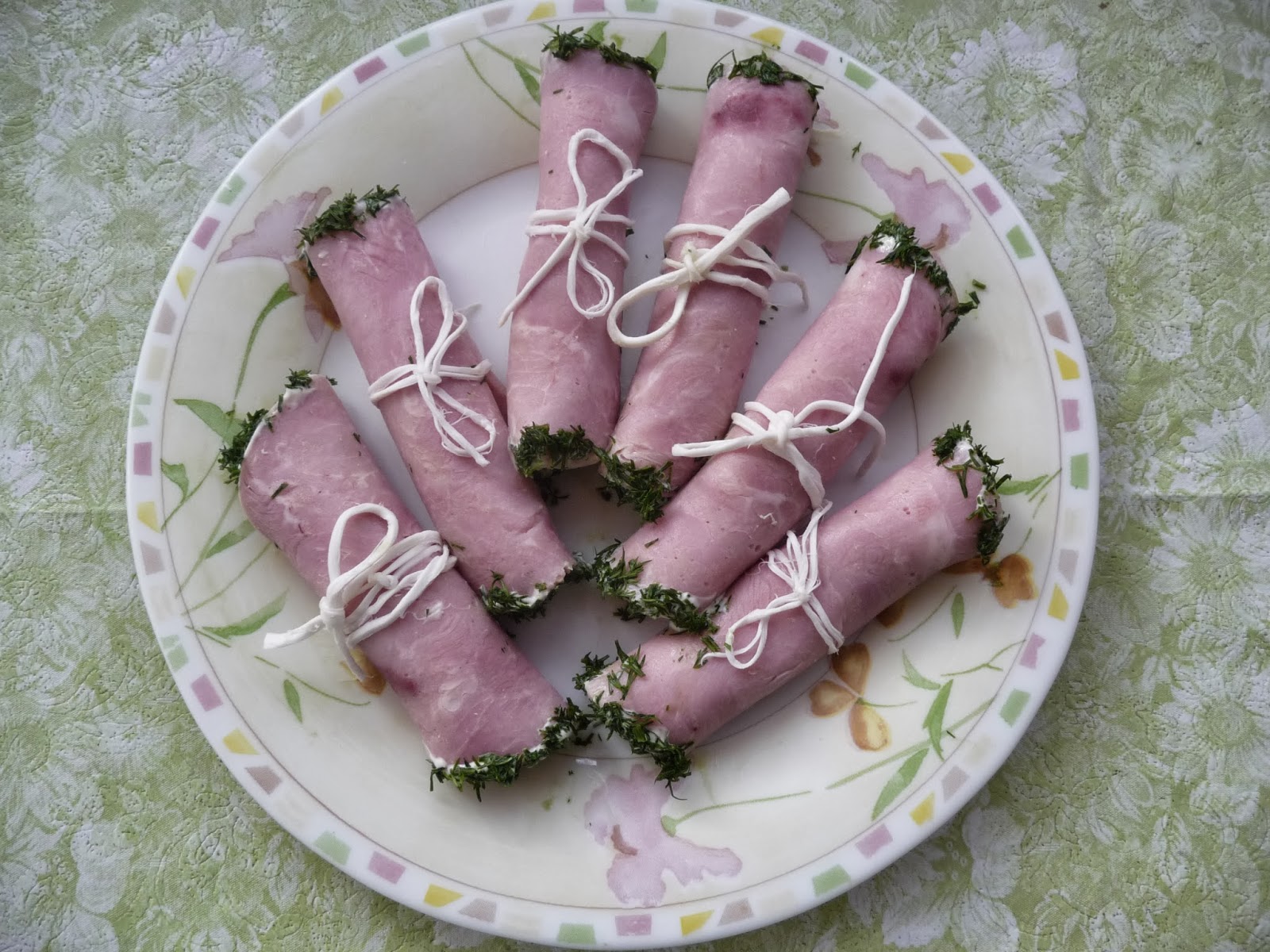 Вкусняшки от Лашки: Рулетики ветчинные