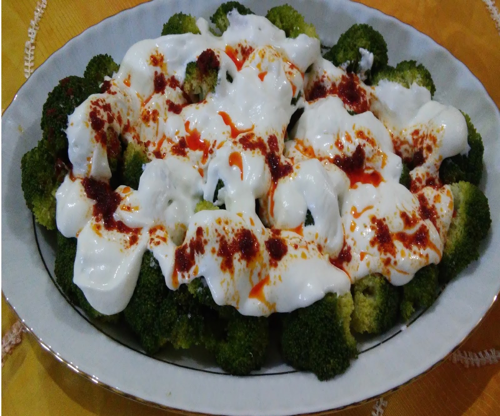 Yoğurtlu Brokoli Salatası Videosu Yoğurtlu Brokoli Salatası Videosu