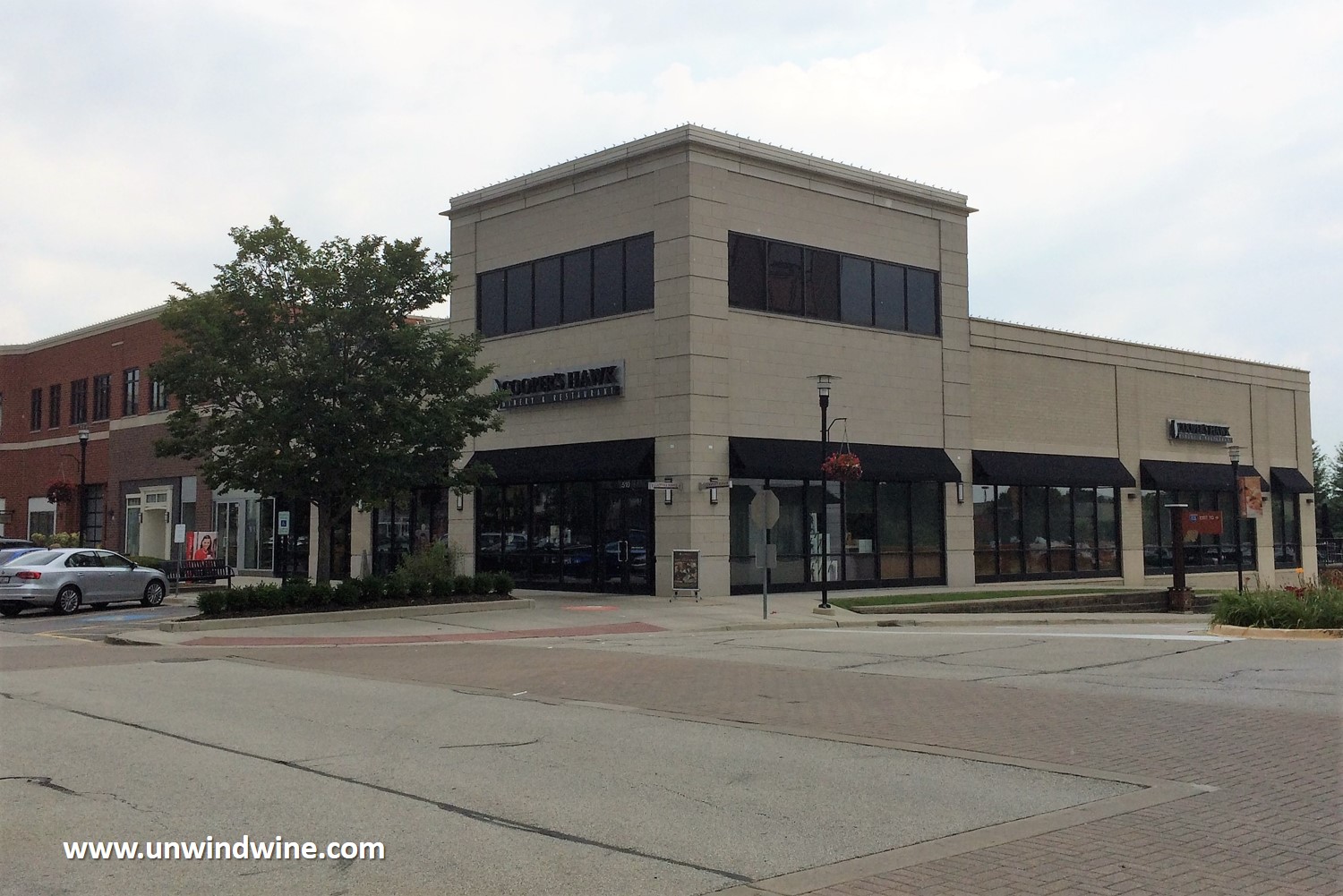 UnwindWine Coopers Hawk Australian Shiraz NV