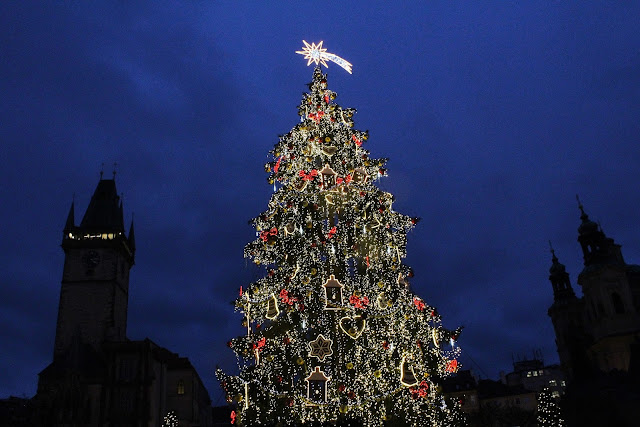 Christmas markets in Prague. Tips where to go so you see the less famous ones but equally as beautiful ones.