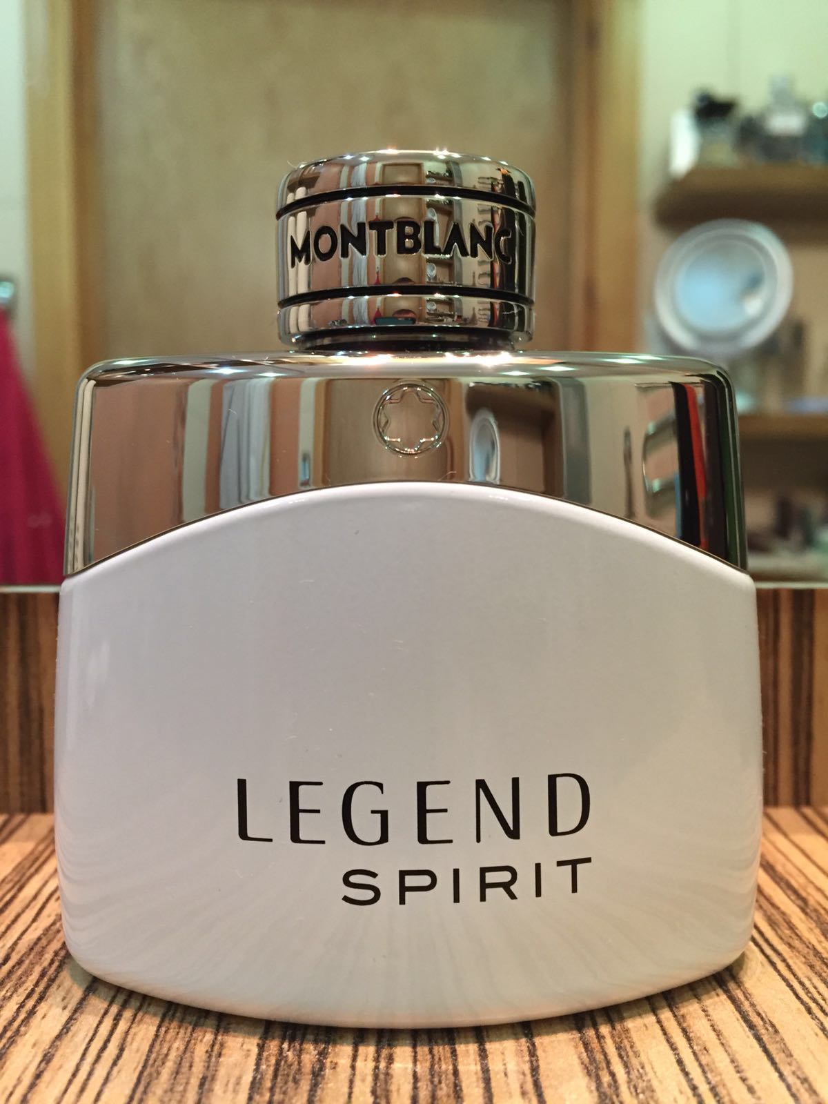 Montblanc духи мужские legend spirit. Туалетная вода spirit. Парфюм спирит. Mont blanc legend spirit туалетная вода. Туалетная вода montblanc legend spirit.