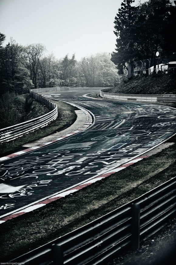 "The ring" passes under NÜRBURGRING Automotifemodification