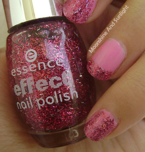 Essence cosmetics Effect nail polish in 18 That's My Pop Cake! Review 