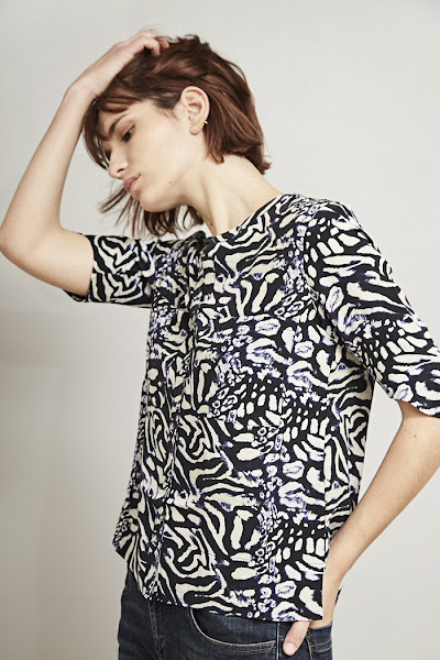 Blouse graphique en soie Pyrus London