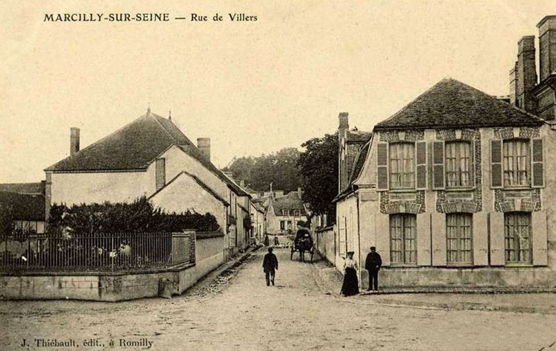 Amicarte 51 Reims MarcillysurSeine Brocante le 26 mai 2013