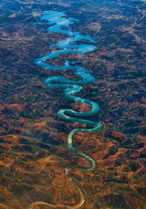 Sungai Naga Biru di Portugal Batang Untuk indonesia jpg (600x858)