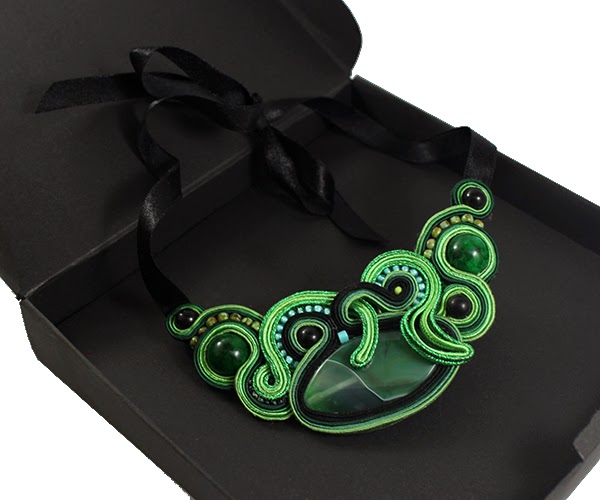 agate green beautiful soutache necklace, jasper, howlit 