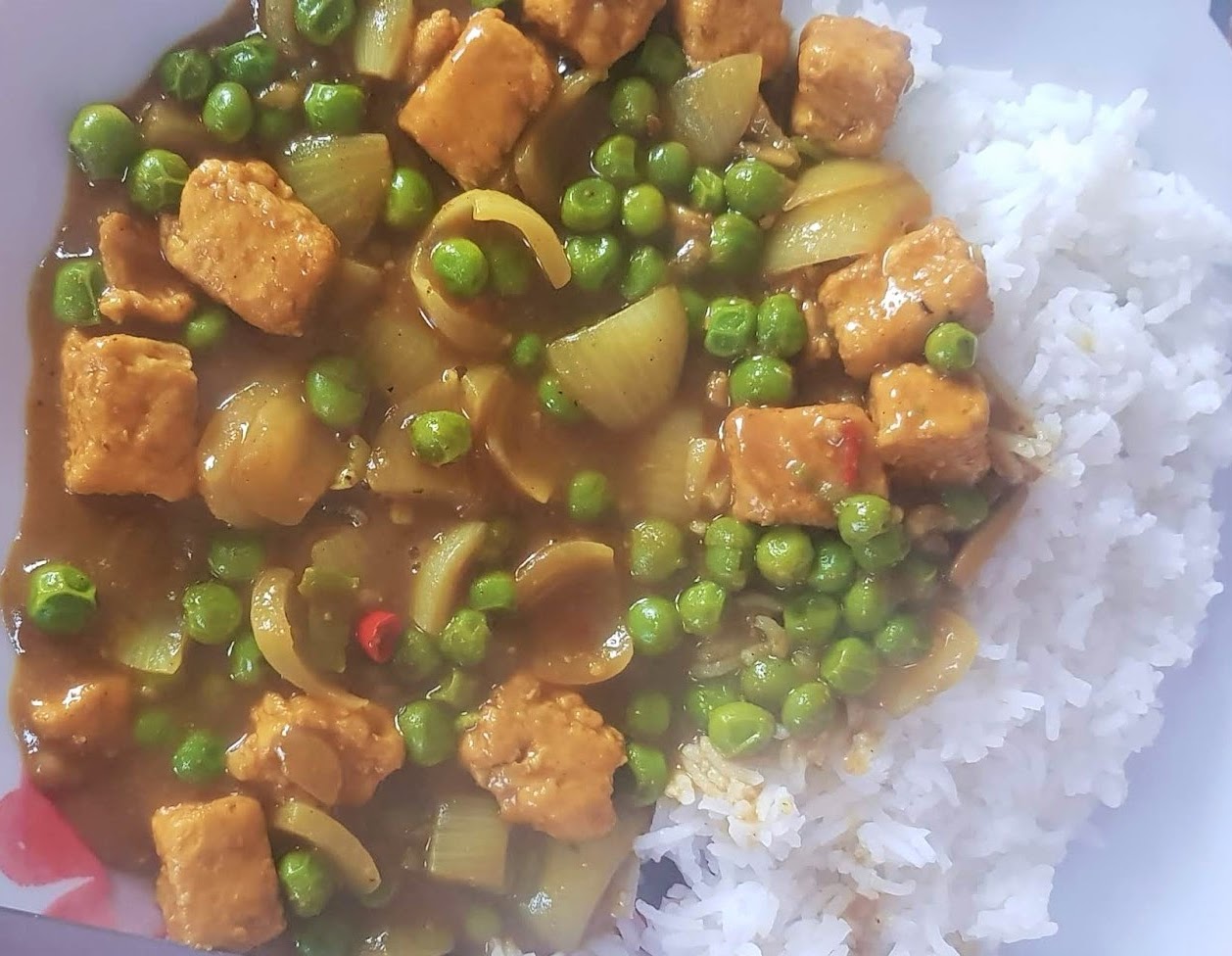 Easy Vegetarian Chinese "Chicken" Curry Recipe OneMoreLightLB