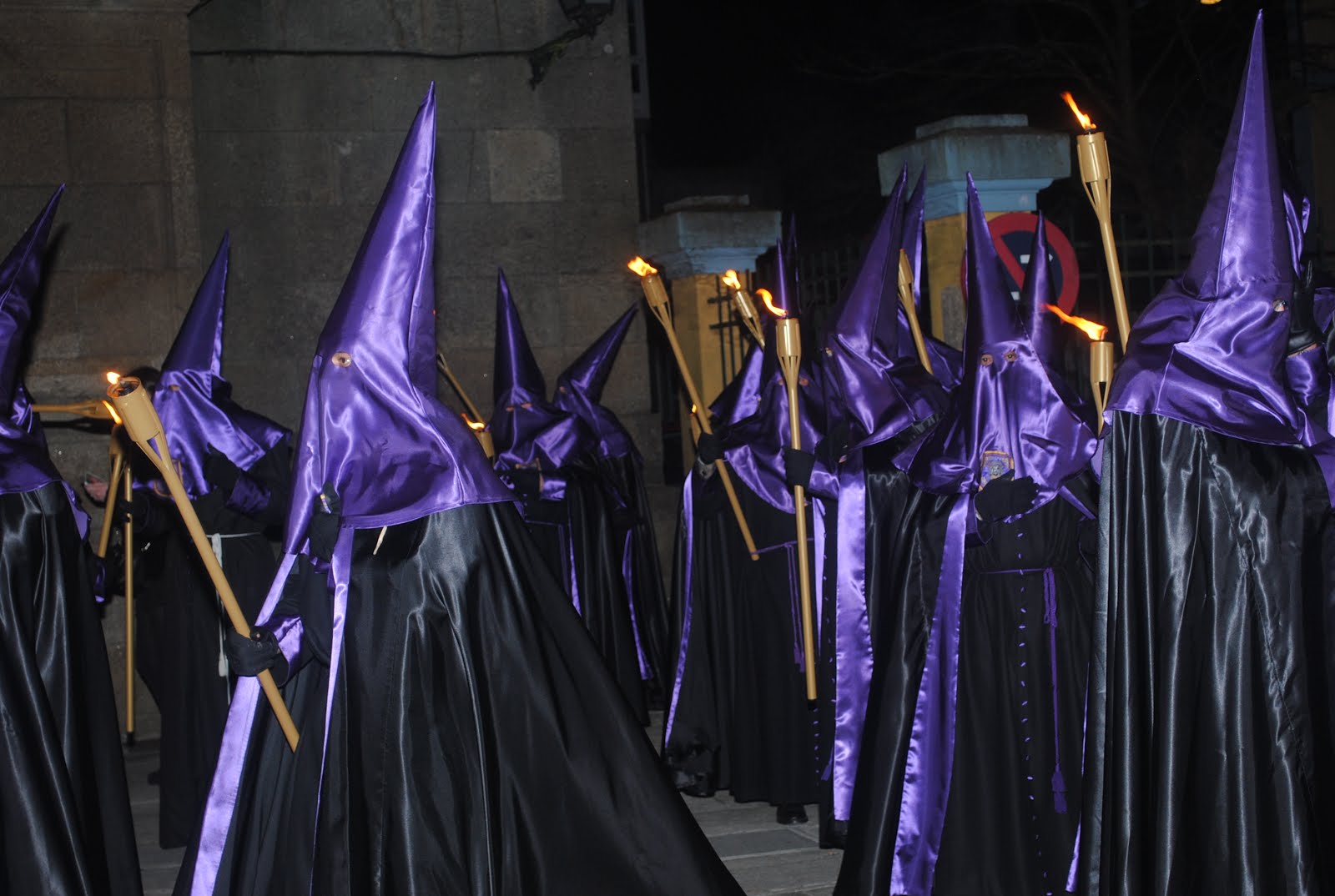 Fotos de la Procesión de la Santa Cruz del Calvario 2016