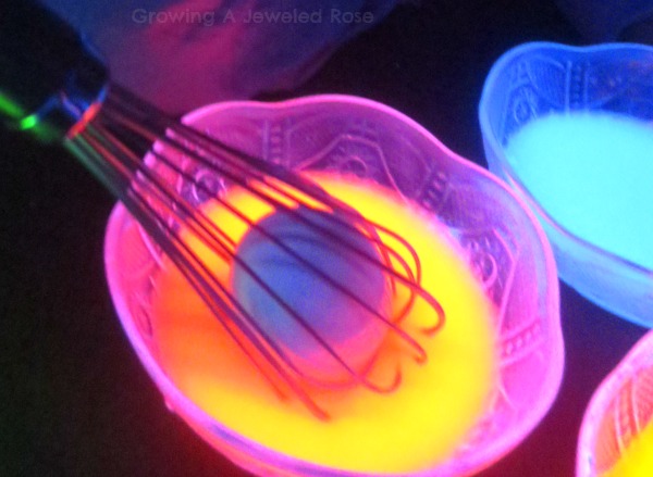 Glowing Eggs glow eggs