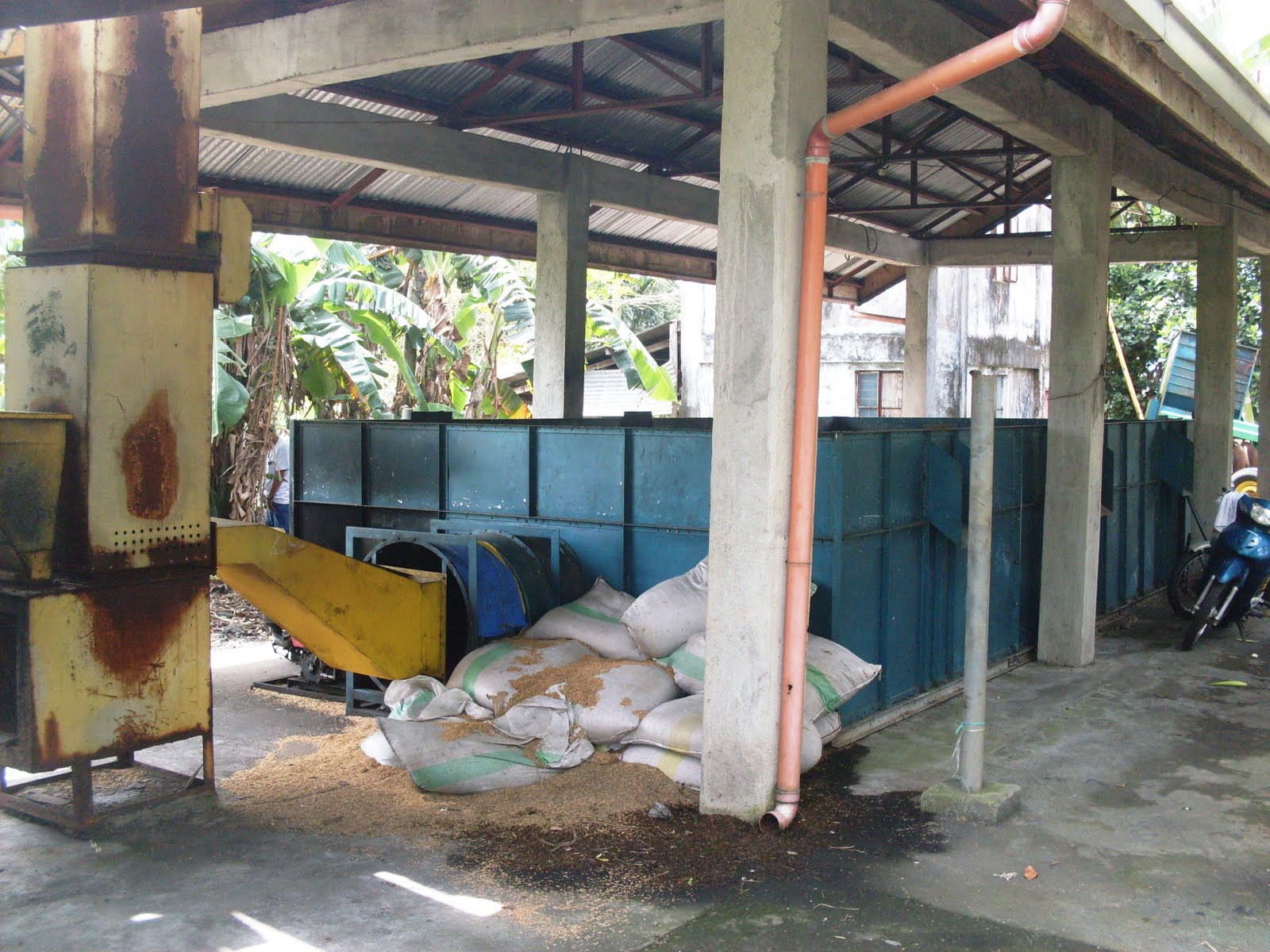 cpb_CocoaPinasBlogs Flat bed dryer City Agriculture Office of Naga City