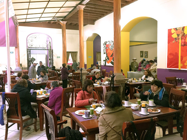 Jaime Ramos Méndez: Restaurantes en Zamora, Michoacán - LUGARDA - Buffet  para desayunar los días DOMINGO - Cortes finos, pescados y mariscos en sus  comidas