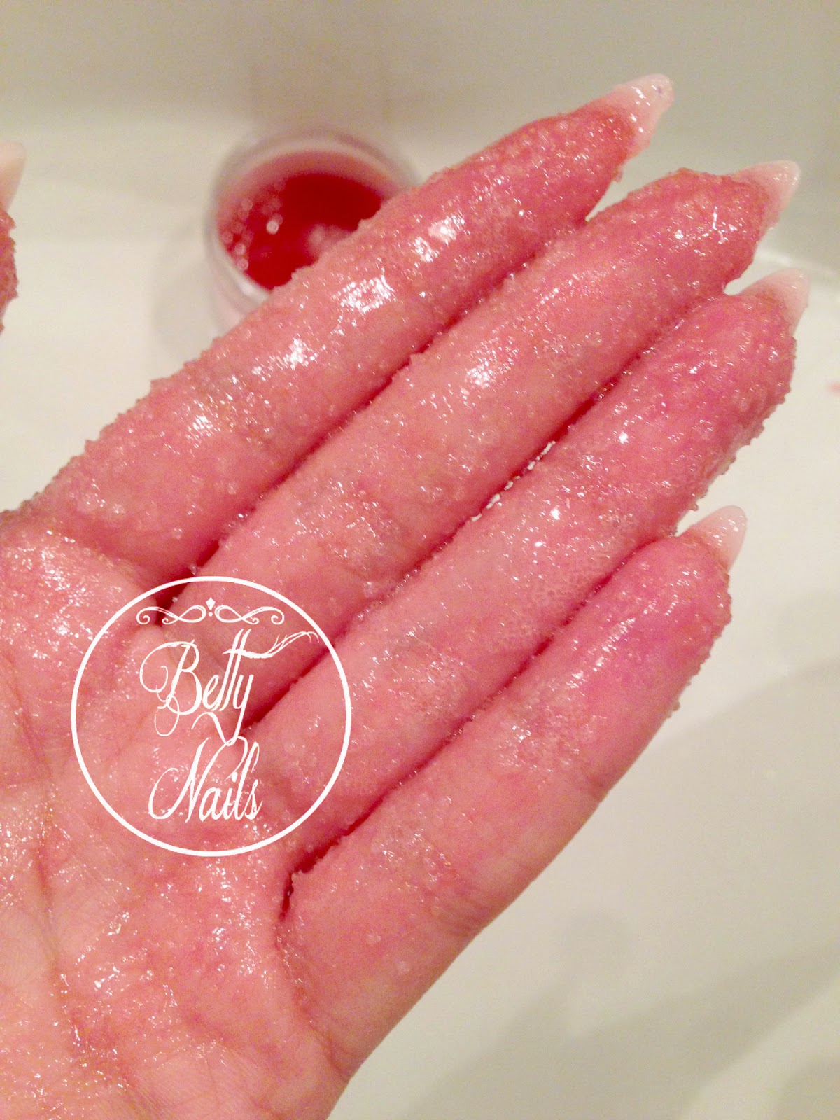 Betty Nails Refan Body Scrub [Exfoliation Video]