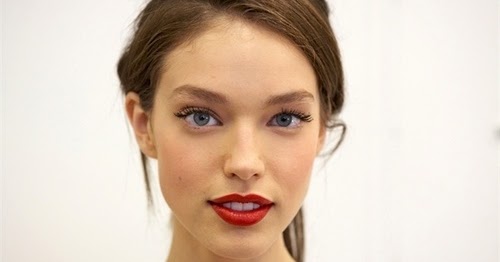 Blue Lipstick Blue Based Red Lipstick
