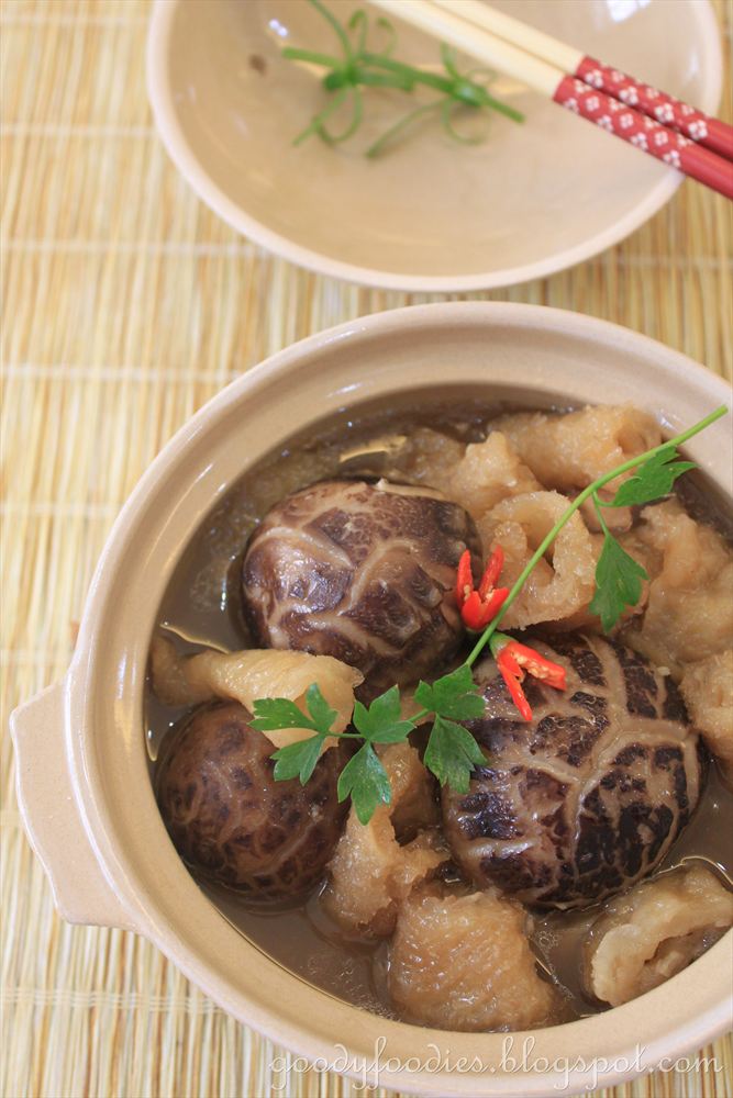 GoodyFoodies Recipe Fish Maw with Mushrooms Stew