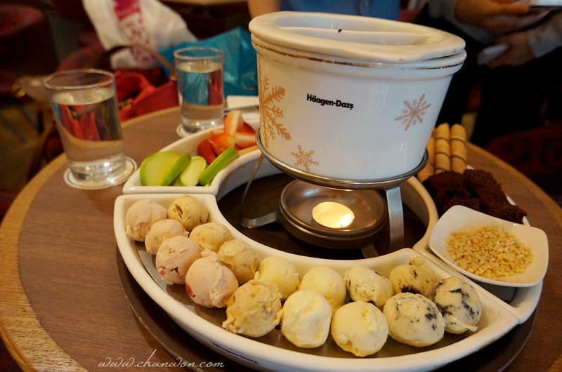 HaagenDazs Chocolate Fondue & Flower Blossom♥ Travel