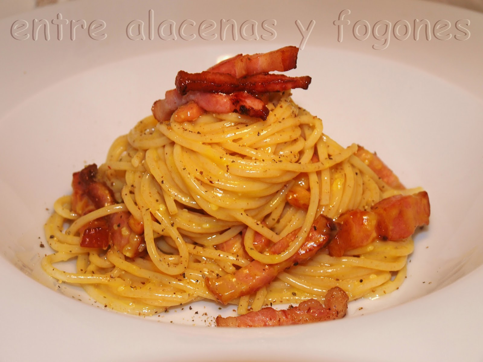 Entre alacenas y fogones...: Spaghetti carbonara