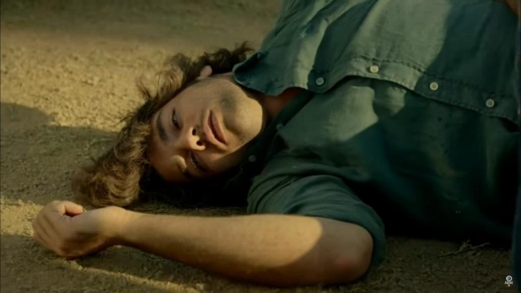 Nadzieja i miłość odcinek 16 i 17: Ozan pobity! Trafia do szpitala! [Streszczenie + Zdjęcia]