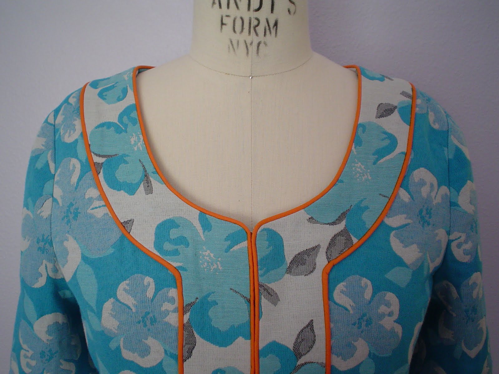 Amanda s Adventures in Sewing McCall s 6039 Turquoise floral