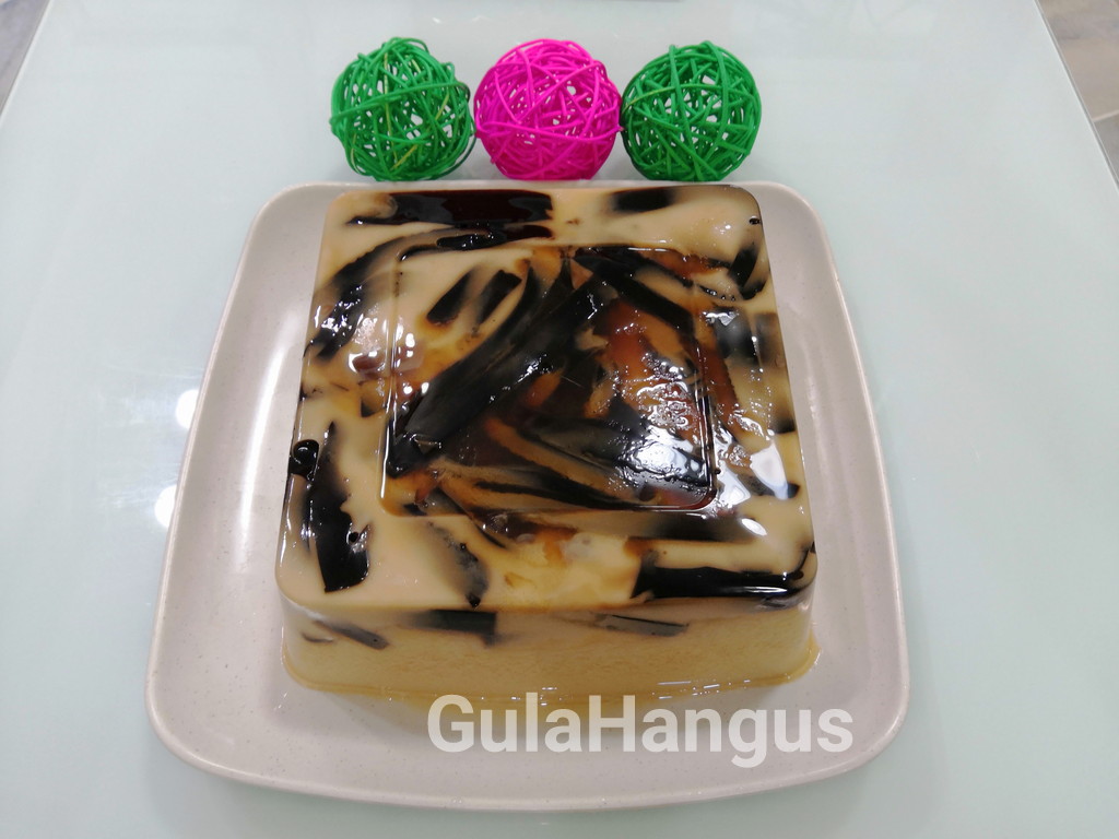 PUDING CINCAU GULA MELAKA