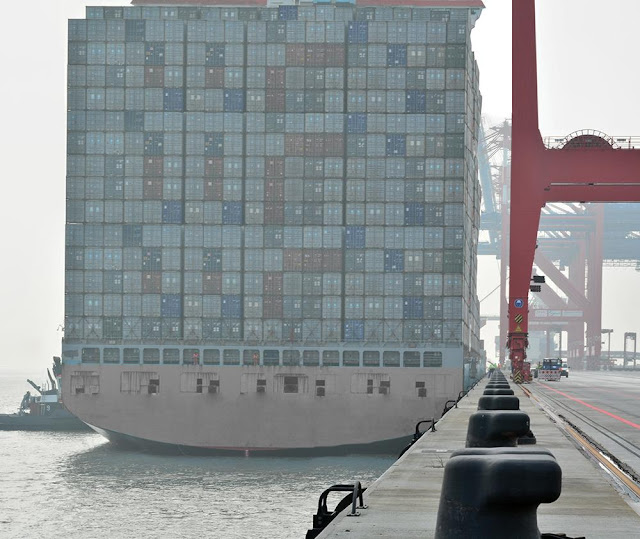 The Shipping Bloke's Blog How many containers can ships carry?